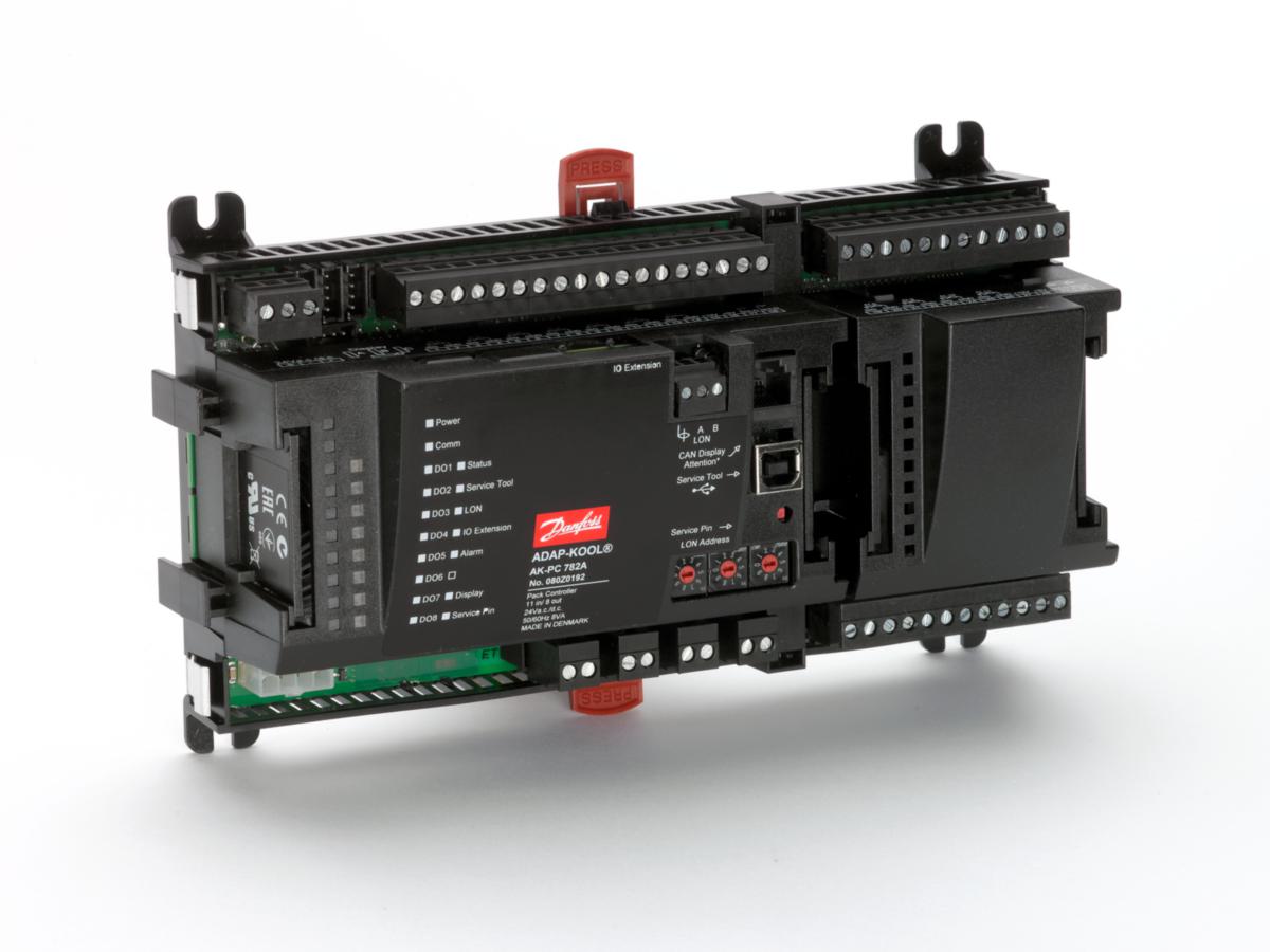 AK-PC 782A - MASKINREGULATOR. AK-PC 782A